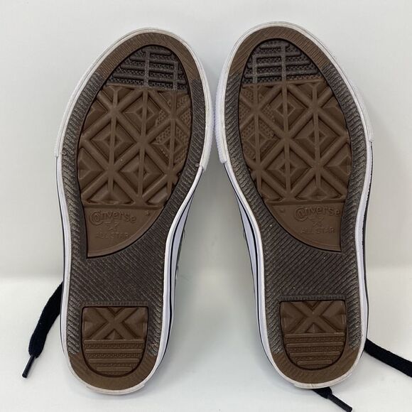 Converse All Star x Looney Tunes Taz Sneakers - Picture 9 of 12